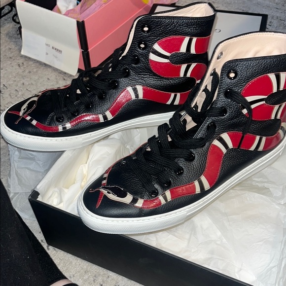 Gucci Snake High-Top Sneakers - Picture 3 of 4